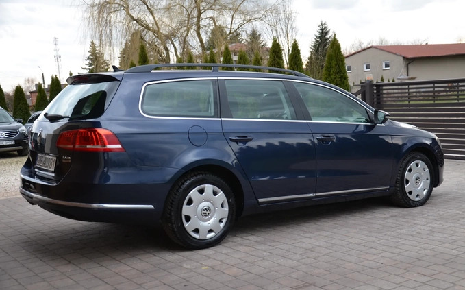 Volkswagen Passat cena 32999 przebieg: 223669, rok produkcji 2011 z Bełchatów małe 529